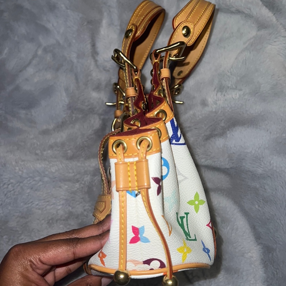 SOLD - Louis Vuitton white multicolor collectors series with gold trim - Picture 11 of 11